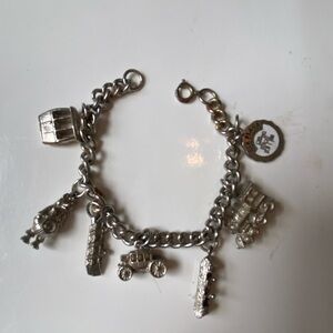 Six Flags Over Georgia Vintage Silver metal Charm Bracelet